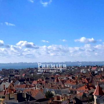 Продам трикімнатну квартиру в новобудові