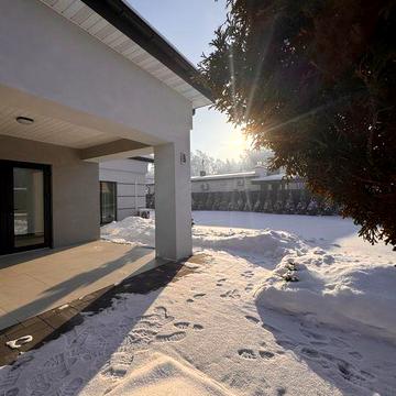 Стильний будинок в престижному районі