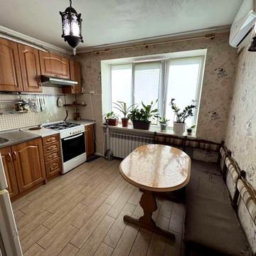 Яші Гордієнка вул., 1д