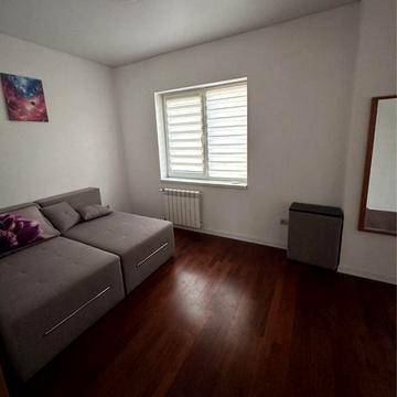 Оренда котеджу ( будинку ) з великим двором