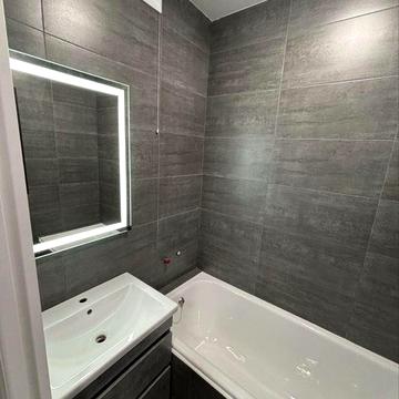 Продаж 3-к квартири  вул.Комарова