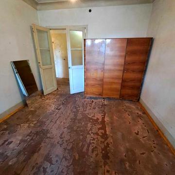 9000 у.о. Продаж повнометраж 2 кімнатної квартири в р-ні Металургів