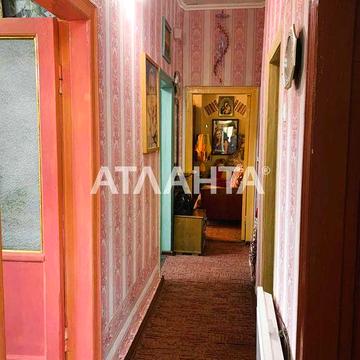 Продам 3 комн. квартиру со своим двориком!