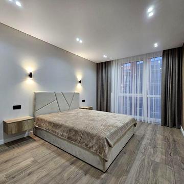 Вигідно! Однокімнатна 43м2! З ремонтом в затишному районі!