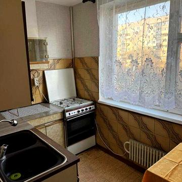 Сдам 2 к. комнатную квартиру Роганский жилмассив