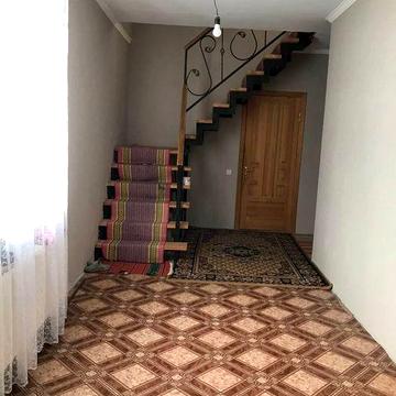 Будинок Русська Поляна