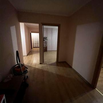 Оренда 5-кімнатної квартири на митниці