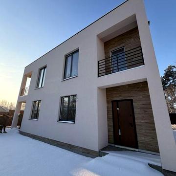 Дуплекс 110 м² у лісовій Бучі , Поруч ліс