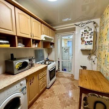 Автономка, цегляний будинок, укриття є