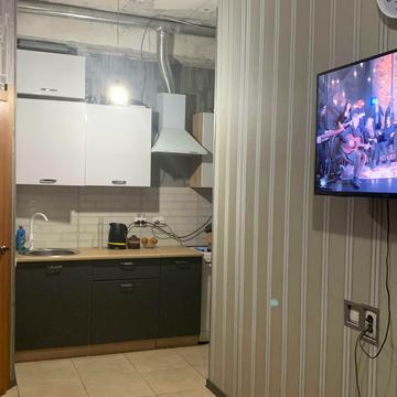 Промислова вул., 37