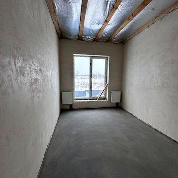 Продаж будинку (дуплексу) з початковим ремонтом