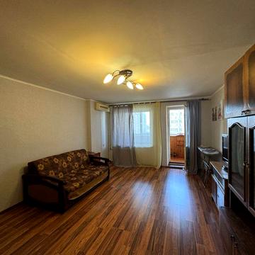 Оренда 1к-квартири на метро Харьківська,вул.Декабристів