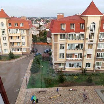 Продам 2х комнатную квартиру с ремонтом  в ЖК "Адемгородок "Совиньон"