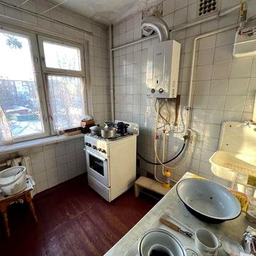 Продається трьох кімнатна квартира в центрі міста.