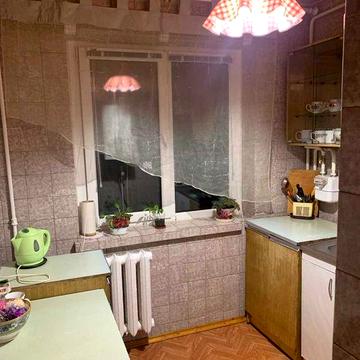 Сдам 2х комнатную квартиру на пр. Слобожанского. Есть все необходимое.