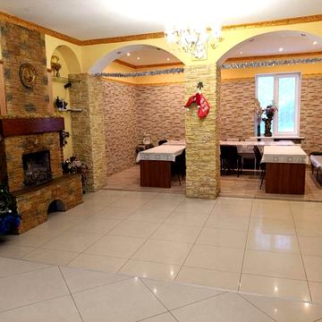 Дом с баней басейном автономным отоплением и генератором м. Почайнаа