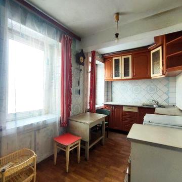 Продам большую 3ккв возле метро Левада, пр-т Аэрокосмической, Холидей