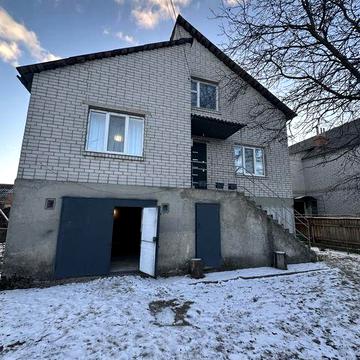 Продаж будинку на Крошні