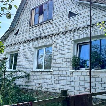 Пропоную будинок в селі Озерщіна для великої родини