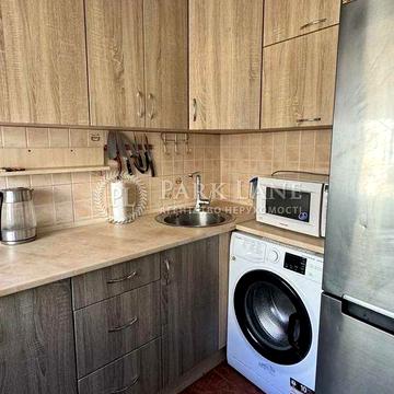 Без% Печерськ Кловська Гордієнка 3 кімнатна з ремонтом Центр