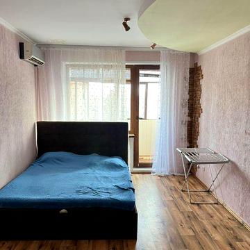 Продаж 129 квартал Ватутіна 66. Федора Караманиць за АТБ