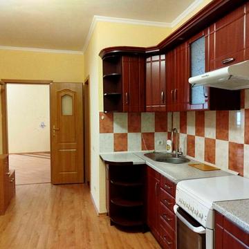 продаж 2-кімнатна кварт Кубанської України,31а метро Лісова ГЕНЕРАТОР