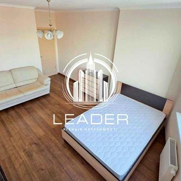 1 к. Ревуцкого, 7 В, м. Харьковская. Позняки. Есть вода.