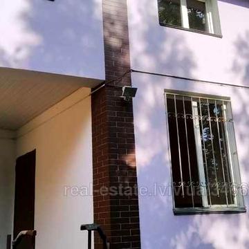 Продаж будинка в центрі міста