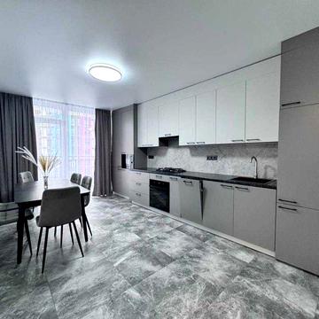 Перша здача 1-кім з балконом. Фемілі плаза