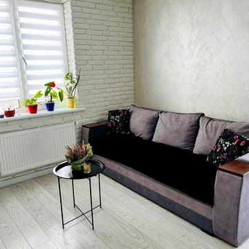 Продаю 1-кімнатну квартиру з ремонтом (район Хоткевича)