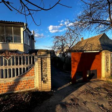 2 поверхи/ 108 кв.м/ постанови, є-відновлення, сертифікат