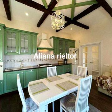 Аренда красивого дома с камином  Дом у моря семейный дом у моря