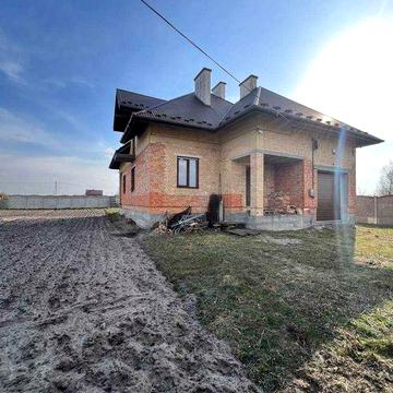 Продаж будинку 217 м2 та ділянкою 12 сот с. Бірки (за Брюховичами)