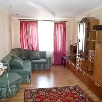 Георгія Гонгадзе просп. (Радянської України), 3