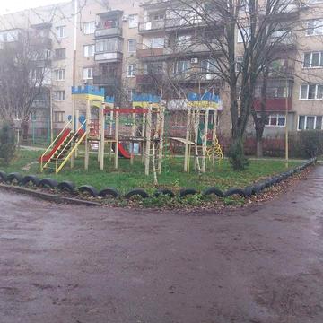 Терміново!!!Продаж 2 кімнатна квартира центр ЖК Осбб