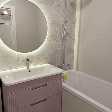 Квартира з новим ремонтом. Автономне газове опалення. Центр ЖК Рідний дім