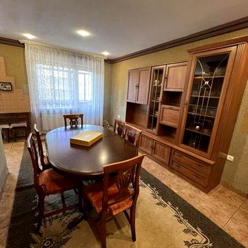 Оренда 3кімнатної квартири Пасічна