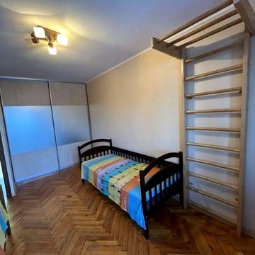 Продам 3х комн квартиру м. Студенческая