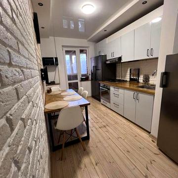 Трикімнатна квартира на Північному