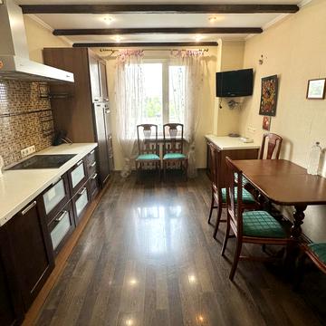 Бориса Гмирі вул., 1/2