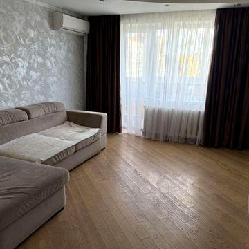 Здається трикімнатна квартира укомплектована на Богунії