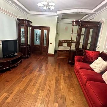 Панаса Мирного вул., 17