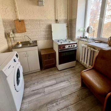 Продаж 2-кім квартири в центрі, Вал. єВідновлення