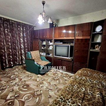 1-кімнатна квартира на Черемушках, 2 поверх