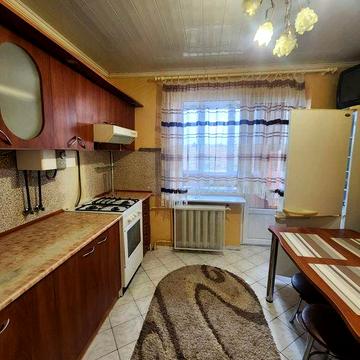 3 квартира, район ТЦ Майдан