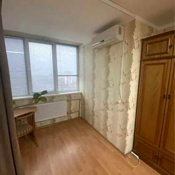 Продам 1-кімн. Лівий берег. Великогабаритна.