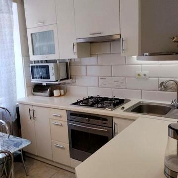 Затишна 2к в цеглі, якісний ремонт усі меблі залишаються! 42177