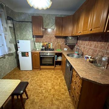 *Продається 3-к квартира на Раківці