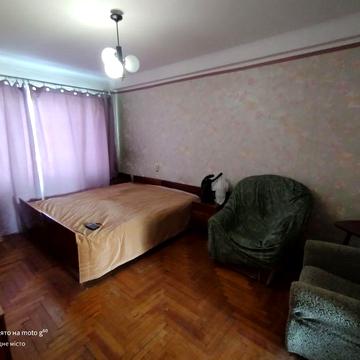 Аренда 2х-комнатной квартиры. Район - Космос