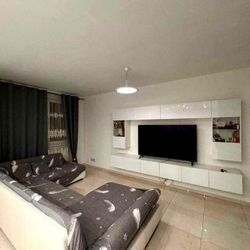 Оренда 2кім+кухня студіо простора 98кв.м. Угорська Новобудова